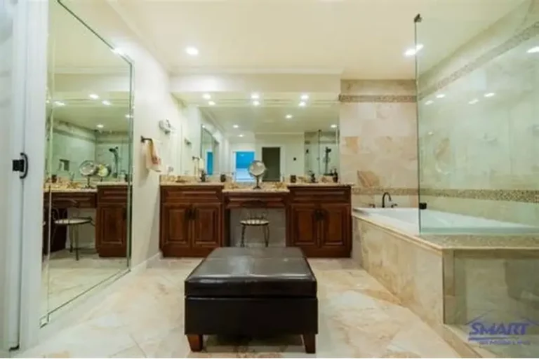 Contractor for Bathroom Addition – Hire Qualified Pros & Must‑Have Tools Guide
