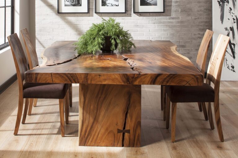 Top 7 Solid Wood Dining Tables for a Modern Home